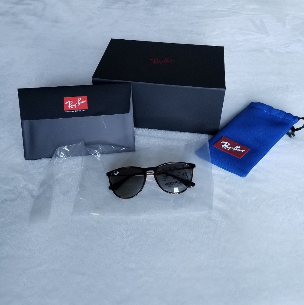 NEW RAYBAN IZZY TORTOISE AND GRAY GRADIENT LENS.